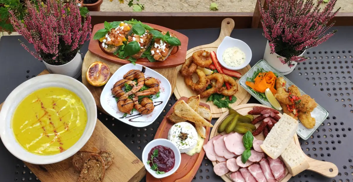 Strefa gastro - surf&turf bar